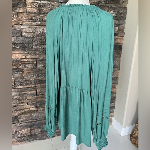 Knox Rose Green Buttoned Peplum Tunic - Picture 3 of 13